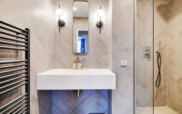 Elegant Apartment - 3br/8p - Arc de Triomphe