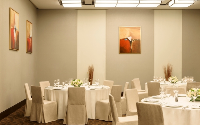 Le Meridien Bahrain City Cente