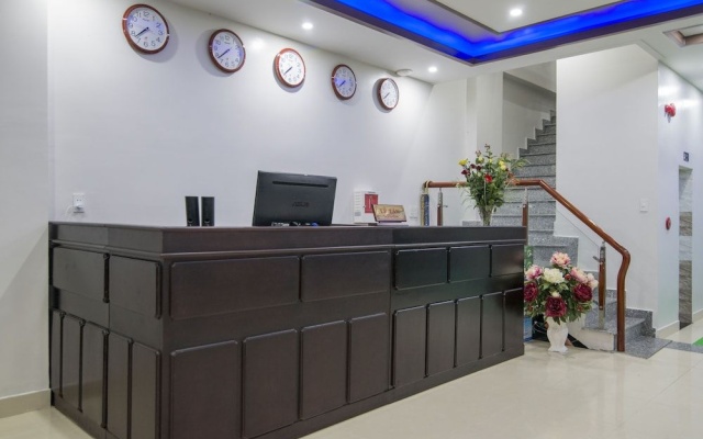 Hong Chau Hotel – Lobby – Da Nang