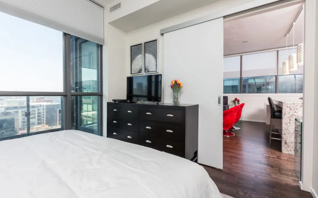Toronto Escape - The Diamond Suite