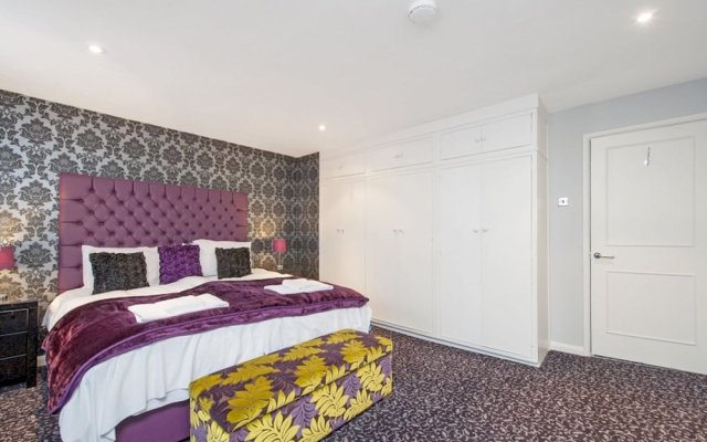Colorful And Modern 2 Bedroom Near Oxford Street