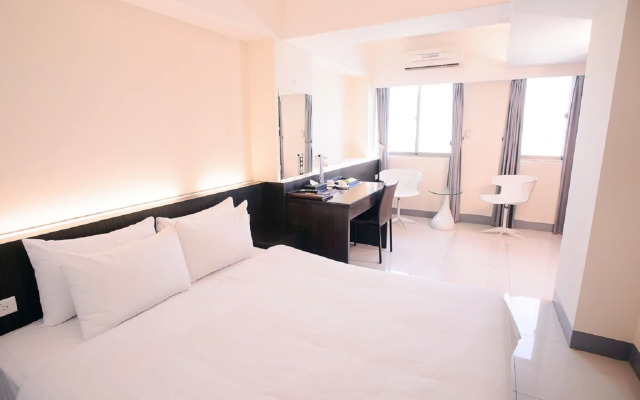 Kiwi Express Hotel - Kaohsiung Station