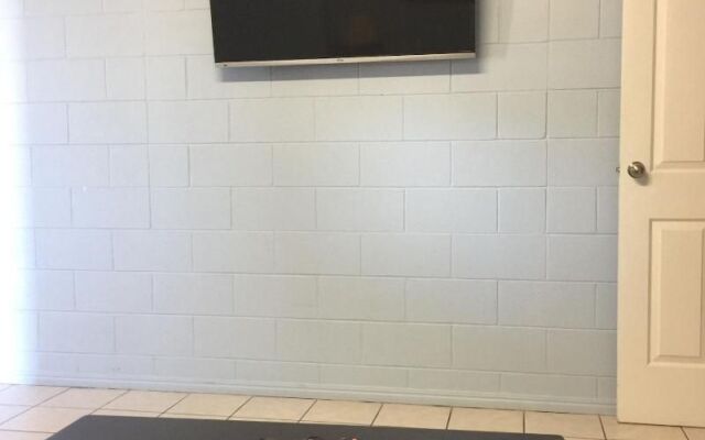 Westside Tavern and Motel