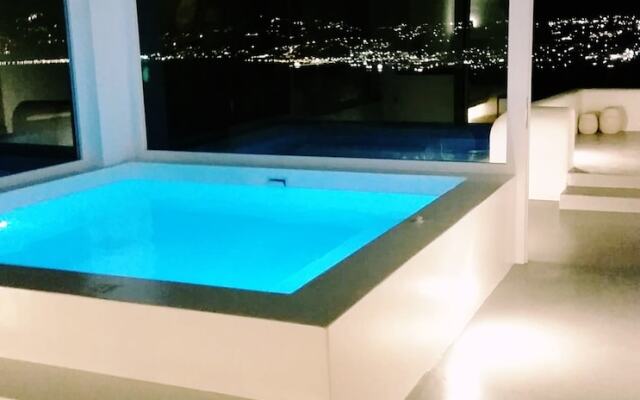 Gemm Villa Lux