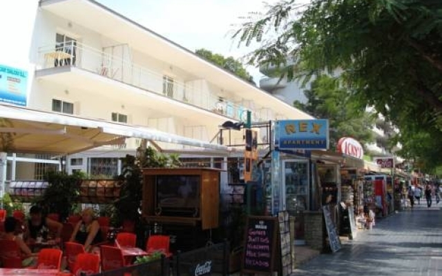 Rex Apartment
