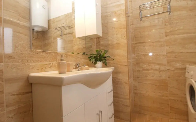 Apartment 1540