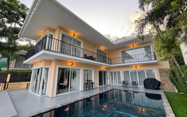 Luxury with Ocean Views&Private Rooftop