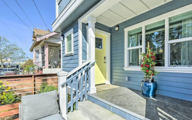 Sunny Oakland Retreat w/ Patio & Cute Garden!