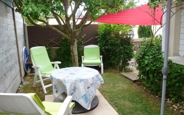 House With 2 Bedrooms In La Rochelle With Enclosed Garden And Wifi