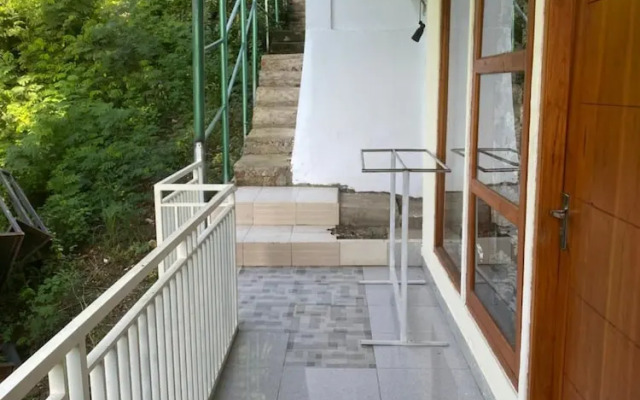 Pesona Restaurant and Room