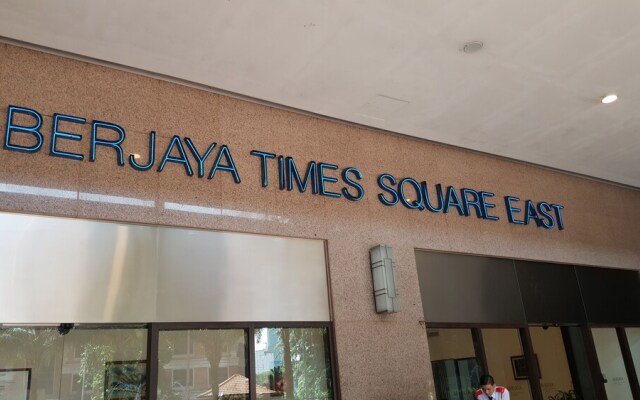 Times Square by Rihanna Service Suite