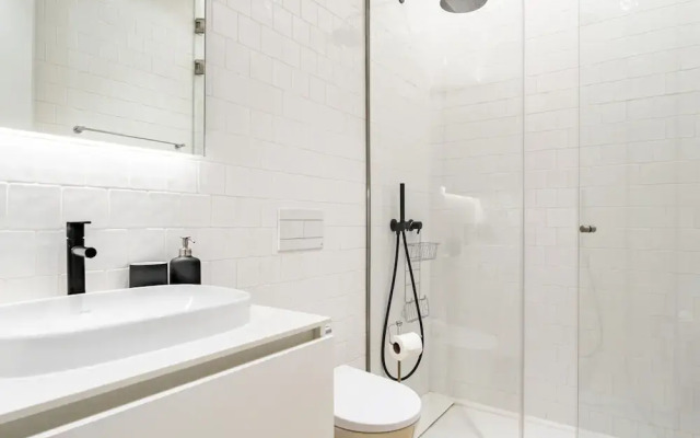 Nomad s Lux - 2bdr Almada Private Porto