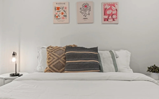 Luxurious Modern Apt Near Art Museum