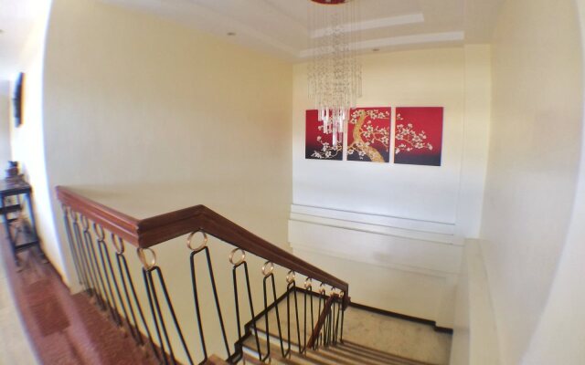 Rainbowland Hotel