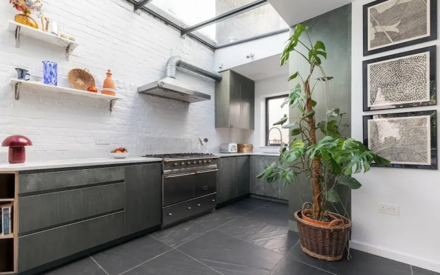 Colville Terrace IV by Onefinestay