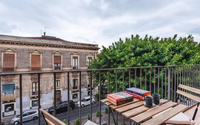 Ursino Apartment With Balcony