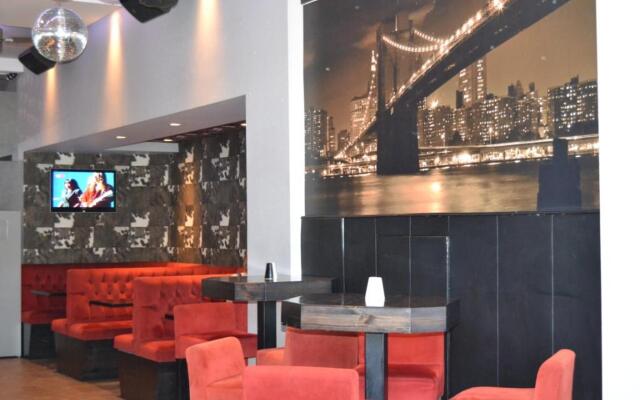 Pebbles Boutique Aparthotel