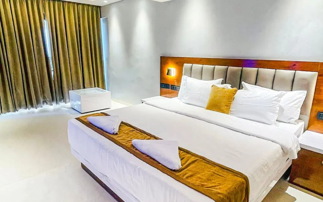 Fabhotel Emersion Residency