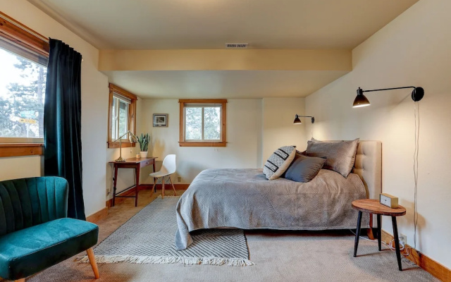 The Bend House 3 Bedroom Home by RedAwning