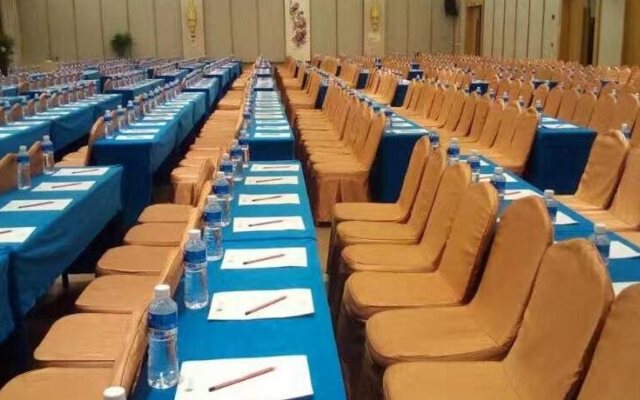 Wanyi Lijing Hotel Guiyang Huaxi Park