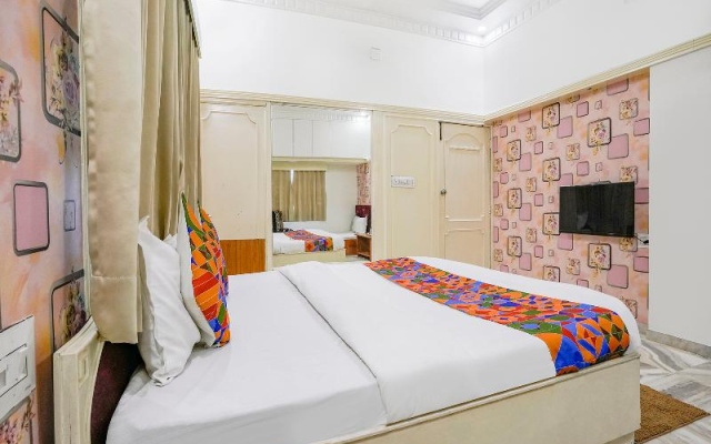 Hotel Rest And Peace