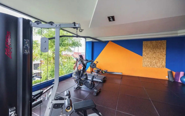 Modern Condo near the Beach - NV5