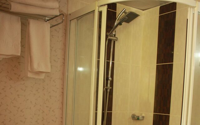 Marya Hotel