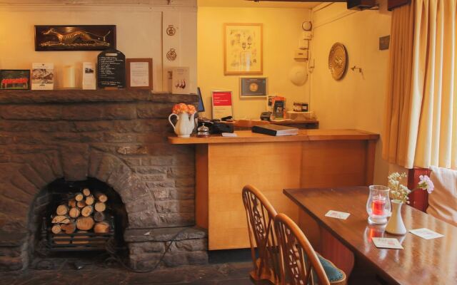 The Greyhound Inn & Hotel