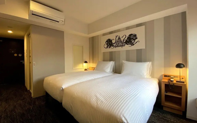 Umedaholic Hotel