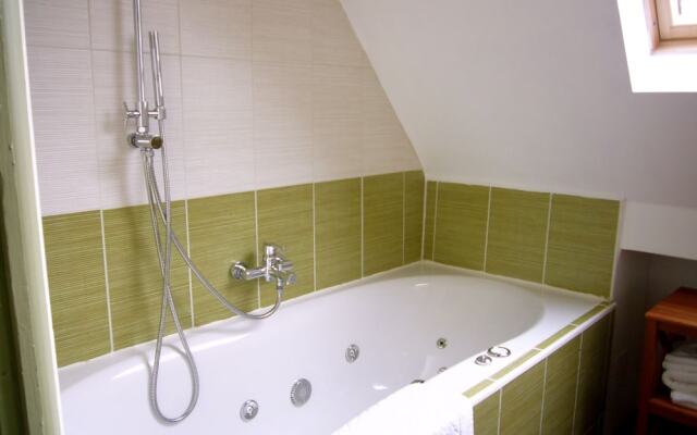 Gites - Château d'Omiecourt