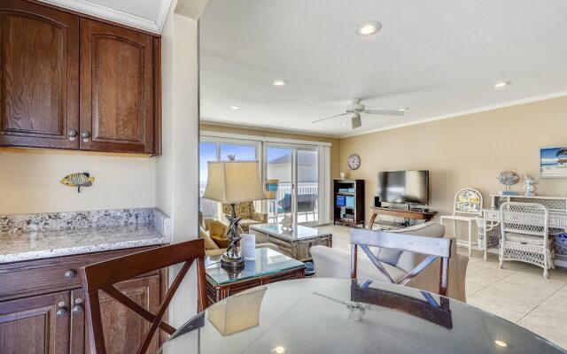 Sandpiper Cove 2136 2 Bedroom Condo by RedAwning