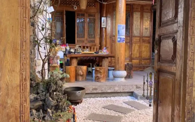 Lijiang xingyuge hotel