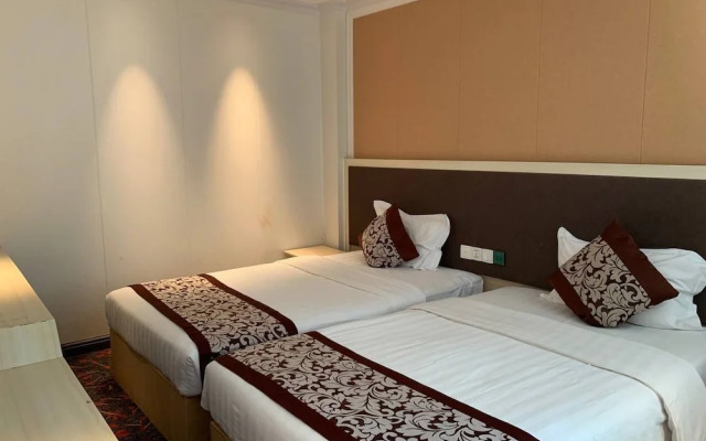 A1 Royal hotel Riverside