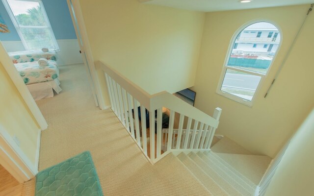 Eyes On The Sunset Apartment 3