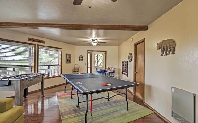 Pet-friendly Munds Park Retreat w/ Wraparound Deck