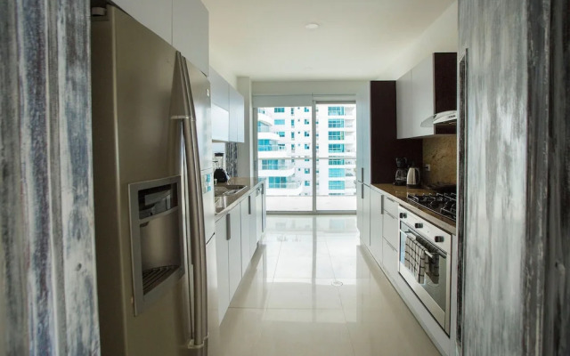 Condominio frente al mar  Morros Epic.