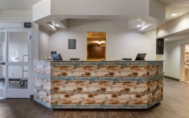 Microtel Inn & Suites by Wyndham Aztec