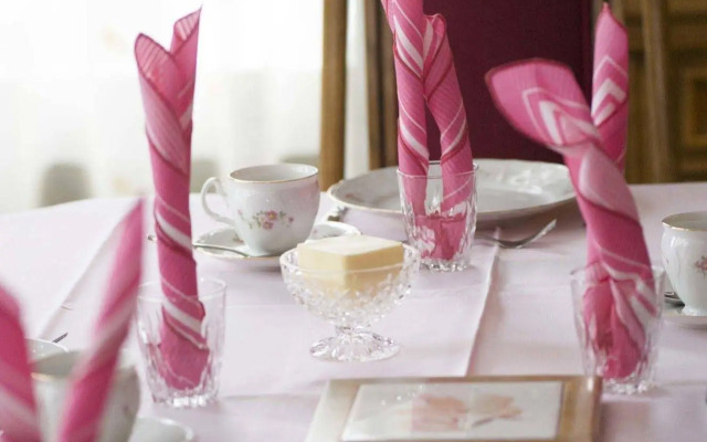 Redwood Bed and Breakfast