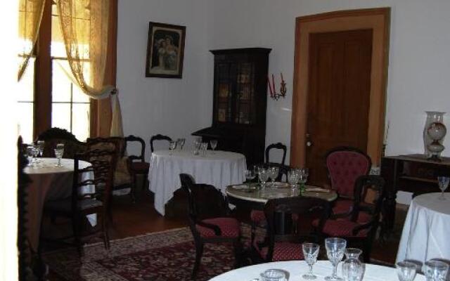 Glenfield Plantation Historic B&B