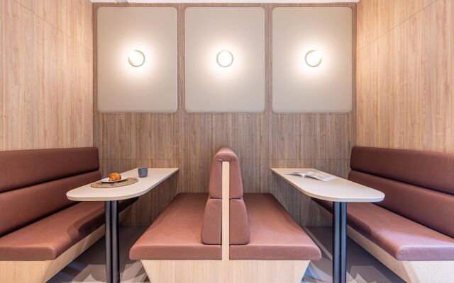 Weave Studios - Sai Ying Pun