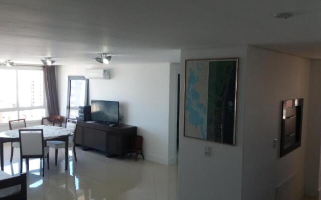 Apartamento com Vista Oceânica
