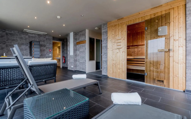 Bacchus Hotel