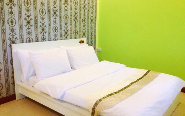 Phalaburi Resort by dreamhouse