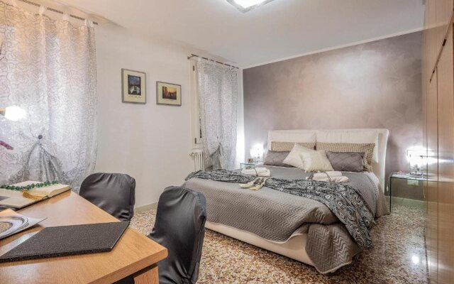 Venice Dream House Figaro