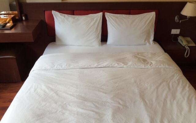 Tulip Hotel Vu Ngoc Phan