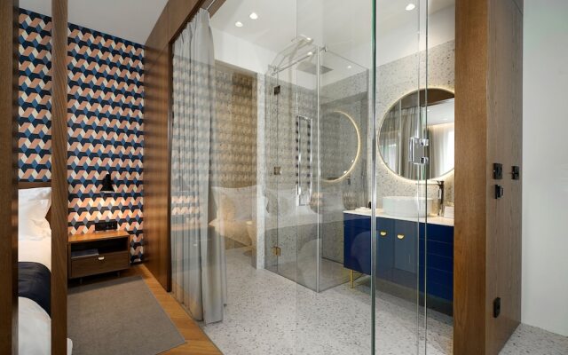 Dominic Smart & Luxury Suites - Edition