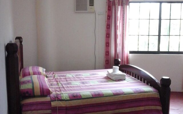 Kiwi's Hidden Resort