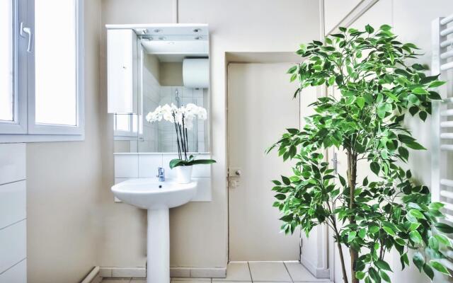 B 835 - Gare Montparnasse - Appartement familial