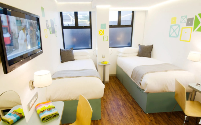 Bannister Hotel