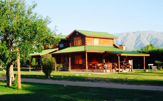 Las Cortaderas Cabanas De Tronco